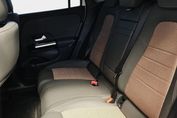 Mercedes EQA 300 66.5kWh 4-Matic Electric Art