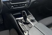 BMW Seria 5 Touring 520d xDrive M Sport