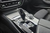BMW Seria 5 520d xDrive M Sport sport-aut