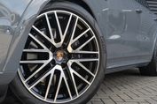 Porsche Cayenne Coupe E-Hybrid Black Edition