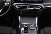BMW Seria 3 318i Advantage sport-aut