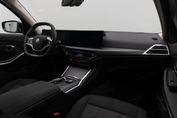 BMW Seria 3 330i xDrive