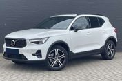 Volvo XC40 B4 Plus Dark