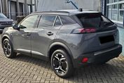Peugeot 2008 Allure EAT8 1.2 PureTech