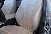 BMW Seria 3 330i xDrive M Sport sport-aut