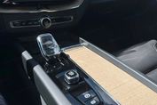 Volvo XC60 B5 B AWD Ultra Dark