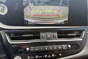 Lexus ES 300h Business Edition