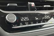 Toyota Corolla Style 1.5 Benzyna CVT