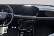 Audi A6 E-tron quattro Avant S line