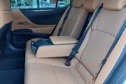 Lexus ES 300h Business Edition