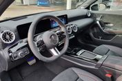Mercedes Klasa A 250 e z EQ  AMG Line