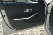 BMW Seria 3 318i Sport Line