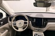 Volvo XC60 T6 Plug-In Hybrid AWD Plus Dark aut