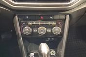 Volkswagen T-Roc 1.5 eTSI Life DSG