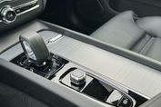 Volvo XC60 B5 B AWD Plus Dark