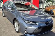 Toyota Corolla Comfort 1.5 benzyna