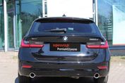 BMW Seria 3 Touring 320d xDrive Sport Line