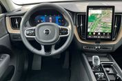 Volvo XC60 B5 B AWD Plus Dark