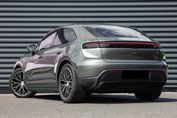 Porsche Macan 4