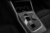 BMW Seria 3 330i xDrive