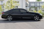 BMW Seria 5 520d xDrive M Sport sport-aut