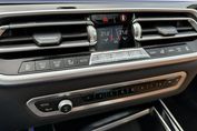 BMW X7 M50i