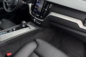 Volvo XC60 B4 B Plus Dark