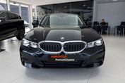 BMW Seria 3 318i Advantage aut
