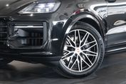 Porsche Cayenne E-Hybrid Black Edition