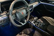 Hongqi HS5 2.0T AWD