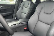 Volvo XC60 B4 D AWD Plus Dark aut