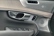 Volvo XC90 T8 AWD Plug-In Hybrid Ultra Dark 7os