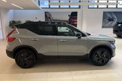 Volvo XC40 B4 Plus Black Edition