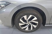 Volkswagen Passat 1.5 TSI  DSG