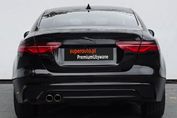 Jaguar XE 2.0 D200 AWD R-Dynamic Black