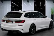BMW Seria 3 Touring 330e xDrive M Sport