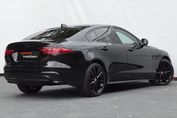 Jaguar XE 2.0 D200 AWD R-Dynamic Black