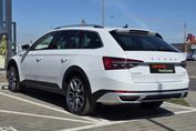 Skoda Superb 2.0 TDI 4x4 Scout DSG