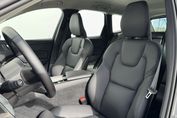 Volvo XC60 B5 B AWD Plus Dark