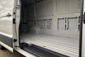 Volkswagen Crafter L4H3 AT8