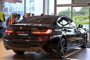 BMW Seria 3 320d xDrive M Sport sport-aut