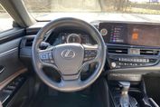 Lexus ES 300h F Sport Design