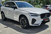 Volvo XC60 B5 B AWD Ultra Dark