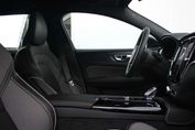 Volvo V60 T6 AWD Plug-In Hybrid Plus Dark