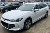 Volkswagen Passat Business Plus 1.5 TSI mHEV DSG