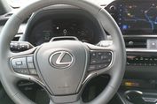 Lexus UX 300h F Sport Design