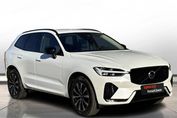 Volvo XC60 B5 B AWD Plus Dark