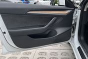 Tesla Model 3 RWD