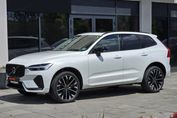Volvo XC60 B5 B AWD Ultra Dark