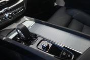 Volvo XC60 B5 B AWD Plus Dark